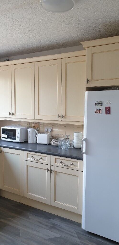 KING SIZE ROOM AVAILABLE TODAY**DSS ACCEPETED** **NO DEPOSIT NEEDED **