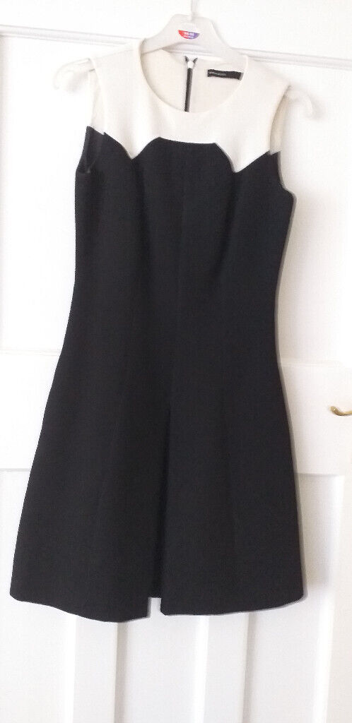 DRESS...KAREN MILLEN