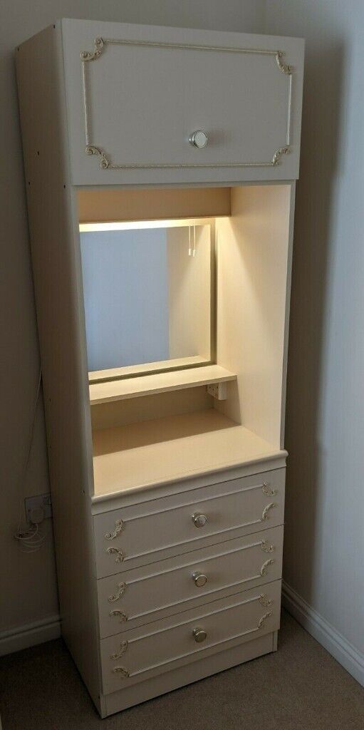 Dressing Table and Drawers