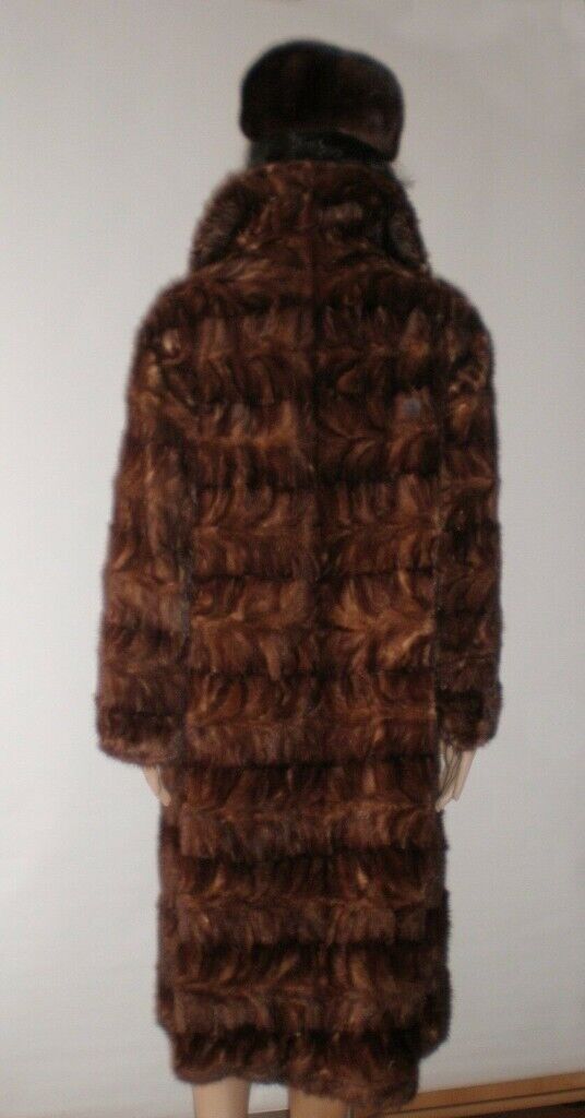 Gorgeous Real Mink Fur coat, size 12-14-16