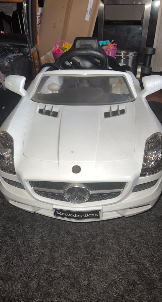 image for Mercedes car 