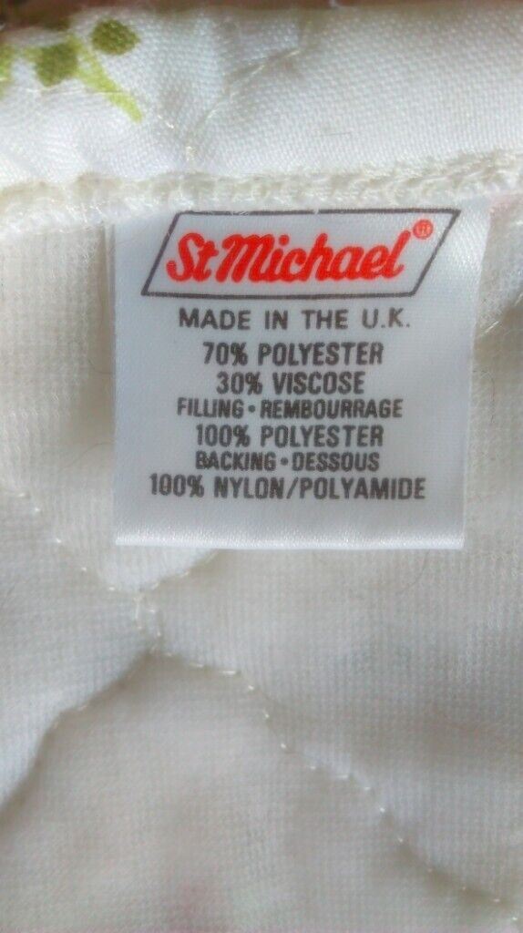 Single bed VALANCE white with pink roses, St Michael brand, Marks & Spencer, smoke free home