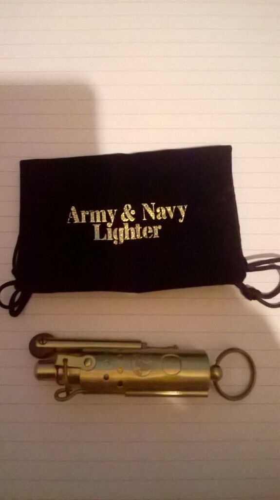 ww1 army and navy reproduction petrol lighter in presentation box