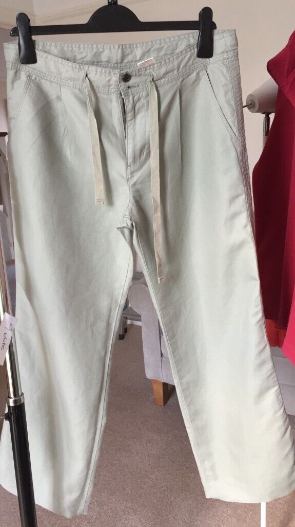 image for Uniqlo Linen Trousers