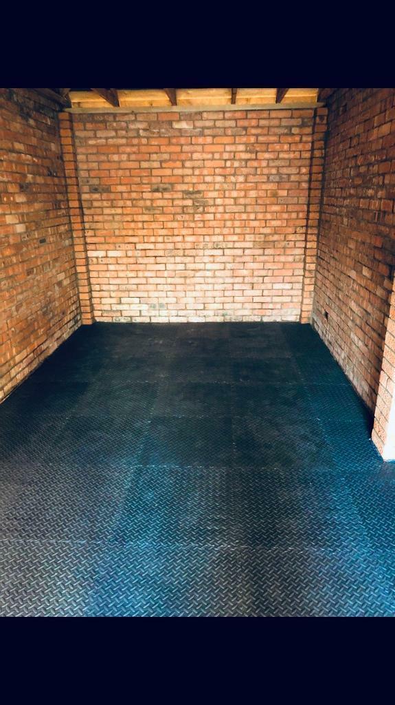 Gym / garage floor mats