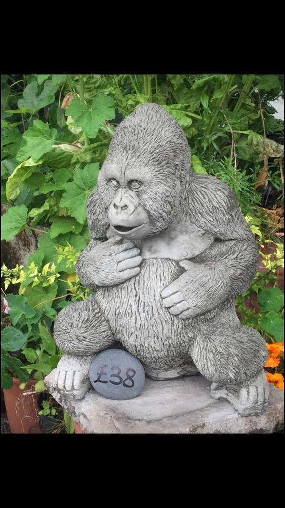Garden statues £38.Cross Hands