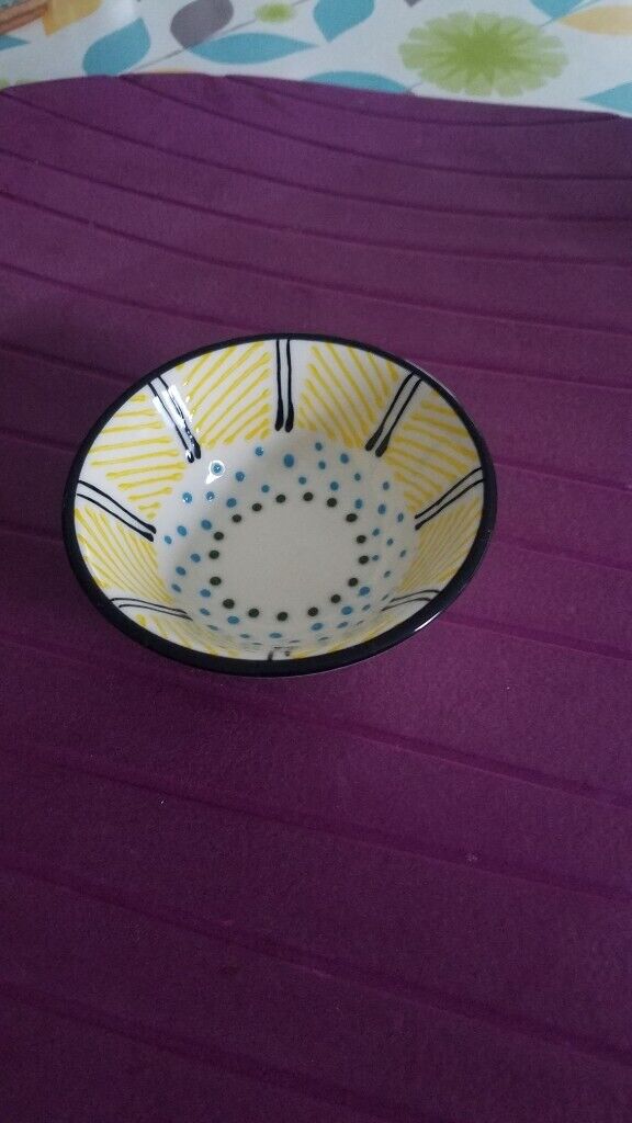 Handcrafted Yellow round dish, new  £2