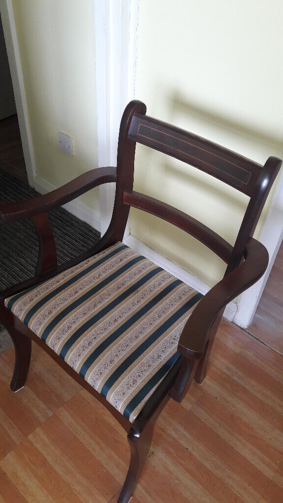 FOLDING TABLE AND SIX CHAIRS