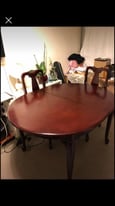 Living Room Table and Chairs 