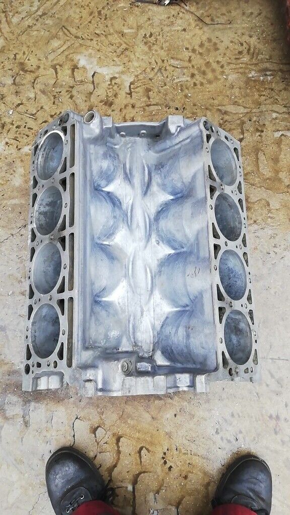 image for Engine parts for Mercedes 500 SEL
