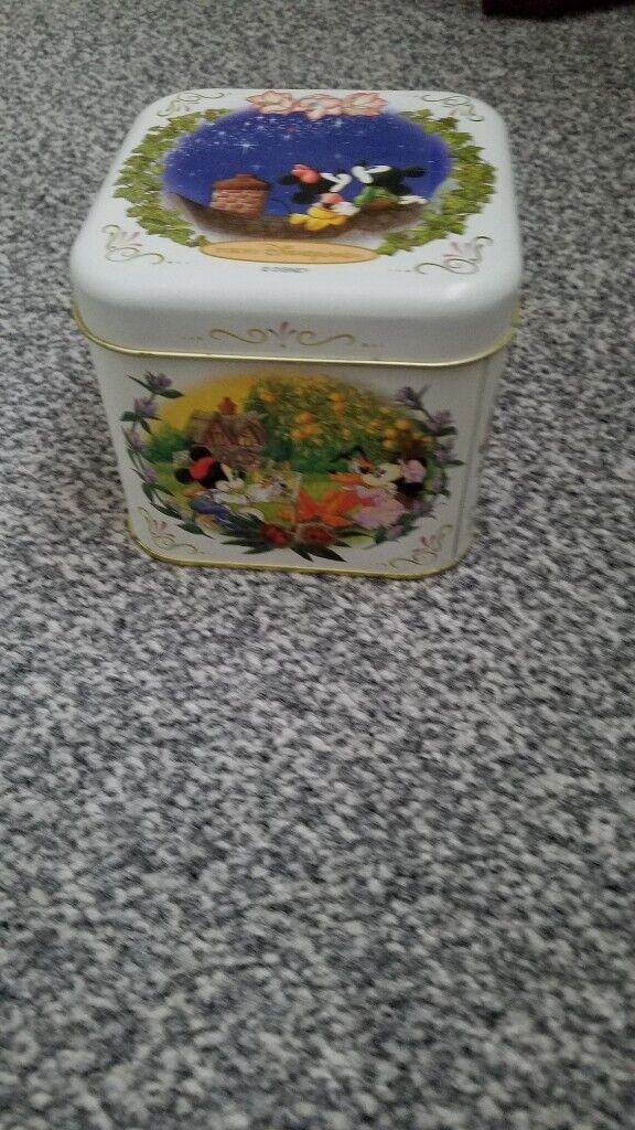 Official Mickey / Mini Mouse items £1 - £15 