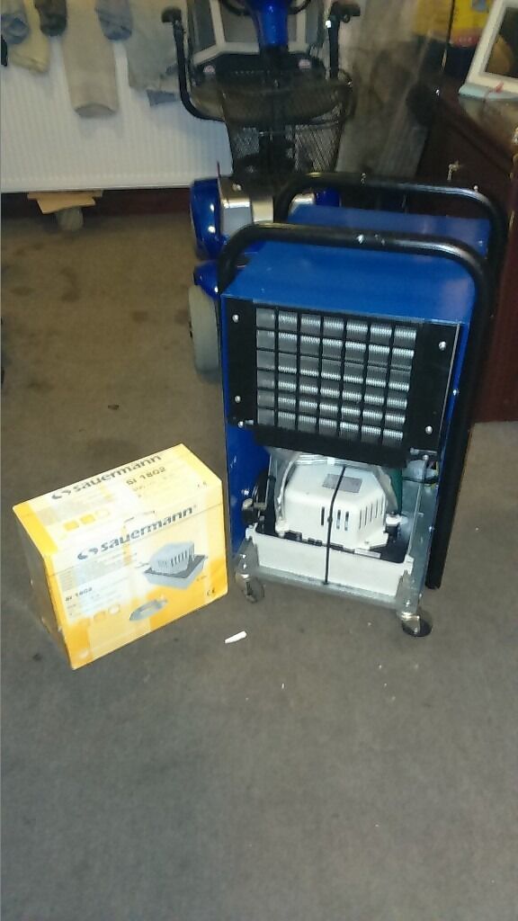 industrial dehumidifier (TREMDRI DUAL voltage pump-out building dryer very good working condition