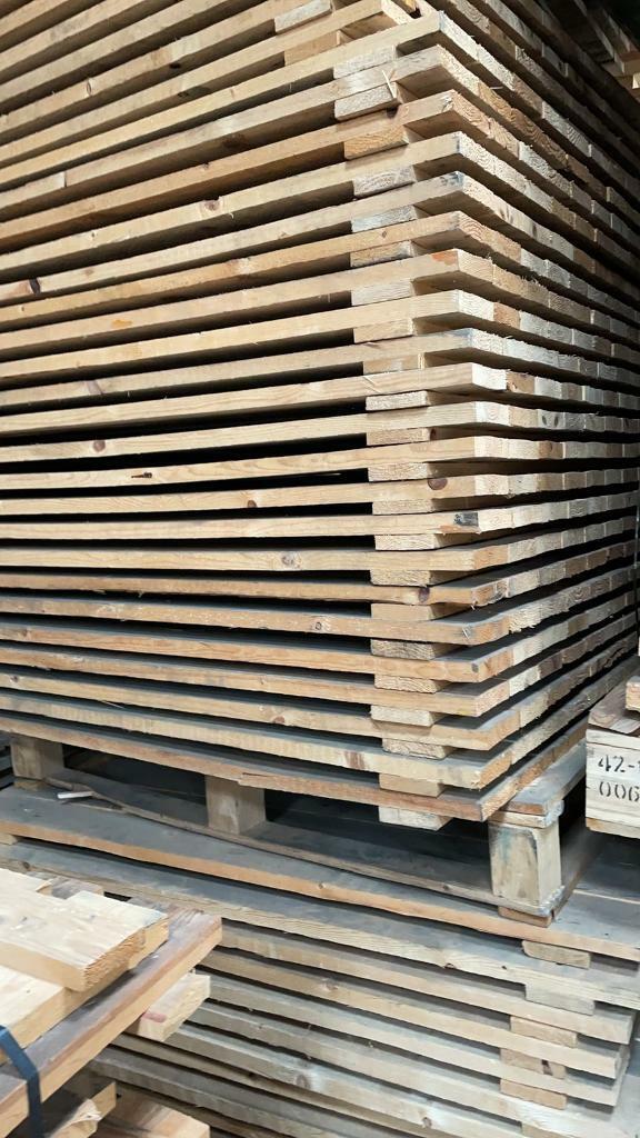 Pallet racking close board Timber decks 1350 x 1100 
