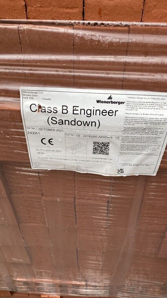 65m Red Engineering bricks (504pp) £300 plus VAT 
