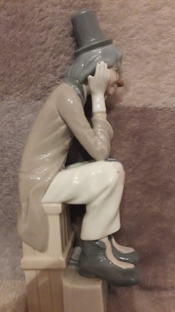 Nao / Lladro Figurines