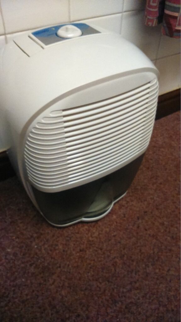 image for DEHUMIDIFIER DELOUNGHI DEM 10 GOOD WORKING CONDITION
