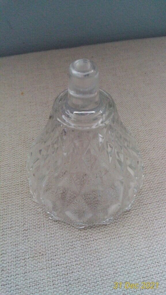 LEAD GLASS TRINKET DISH WITH LID