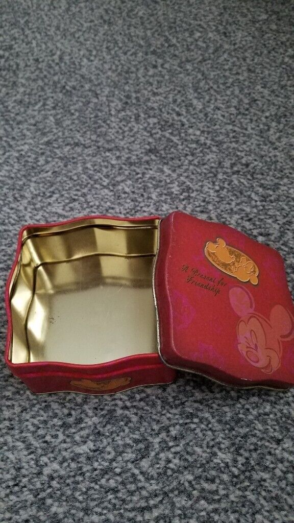 Official Mickey / Mini Mouse items £1 - £15 