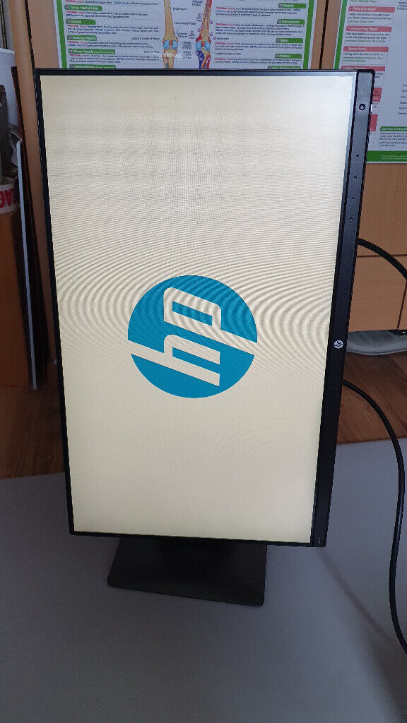 HP Z23n 23-inch Narrow Bezel IPS Display Monitor