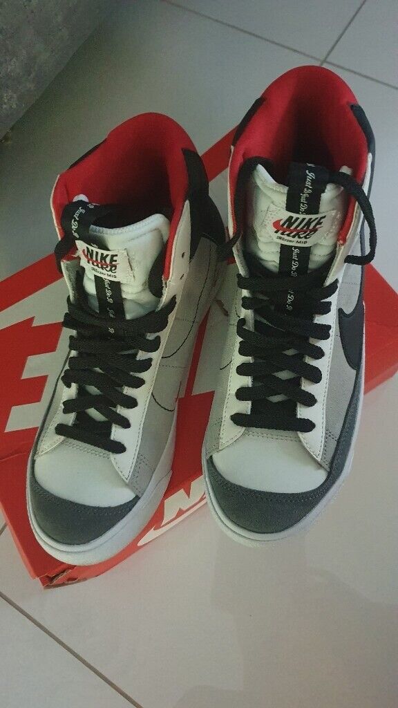 NIKE BLAZER M10