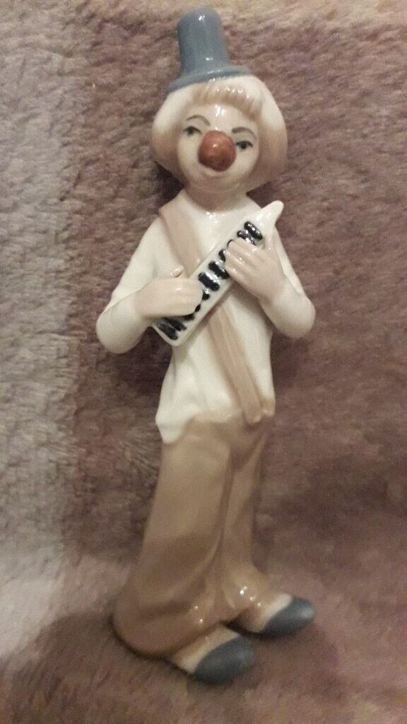 Nao / Lladro Figurines