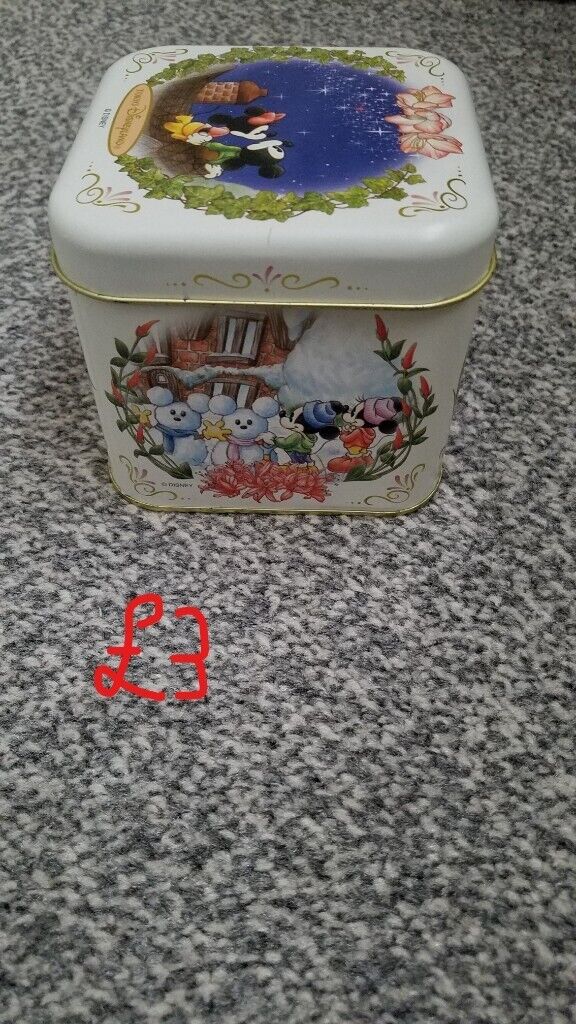 Official Mickey / Mini Mouse items £1 - £15 