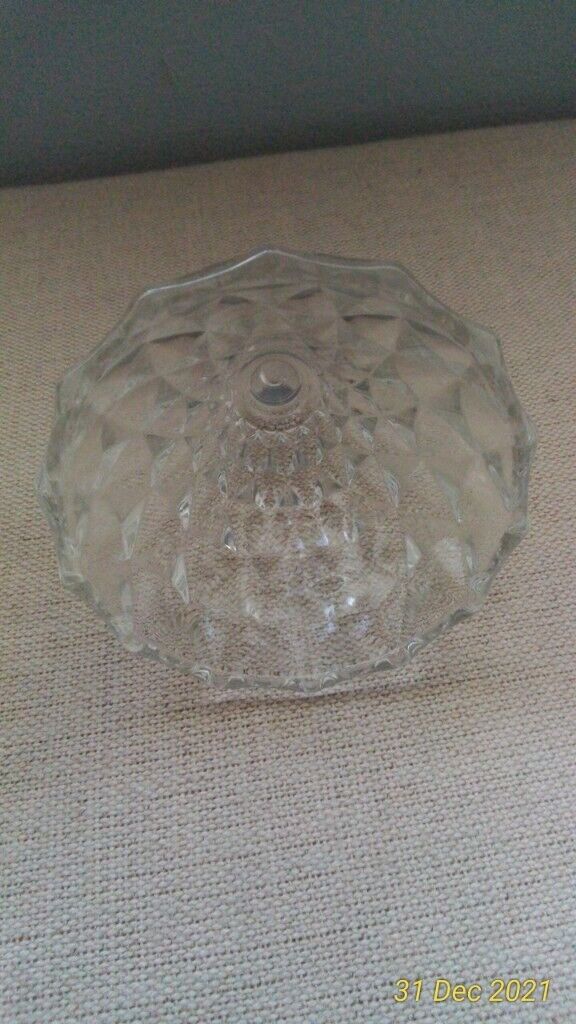 LEAD GLASS TRINKET DISH WITH LID
