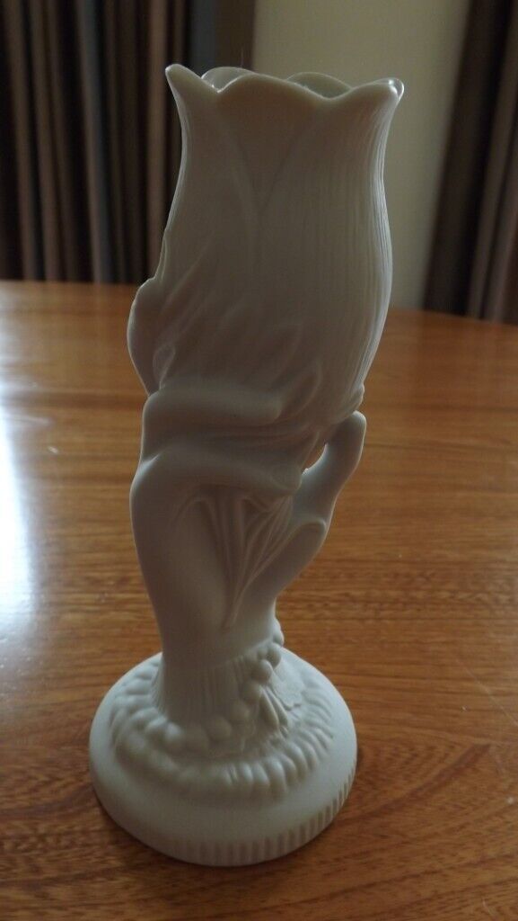 image for Portmeirion White Porcelain Tulip Vase British Heritage Collection - 7 inches tall
