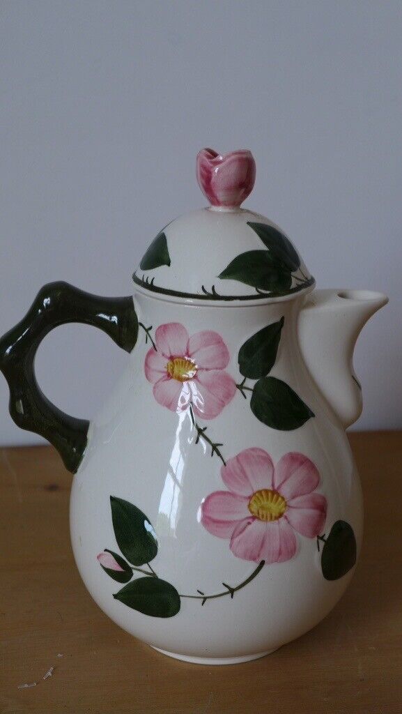 image for Villeroy & Boch WILDROSE coffee pot / teapot. Attractive design. As new perfect condition. Unused.