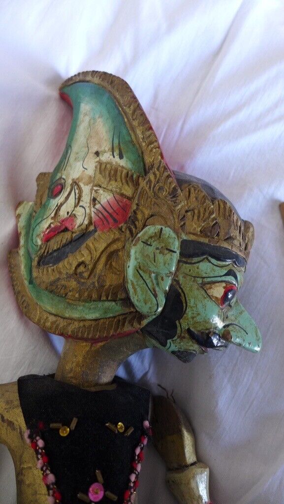 Collectible/collectable Folk Art from Indonesian: Vintage Wooden Wayang Golek (Rod /Stick Puppet).