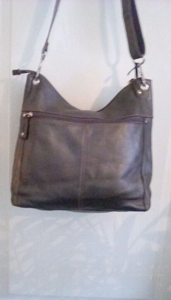 Genuine **FOSSIL** Bag in quality Metallic Pewter Leather - price REDUCED