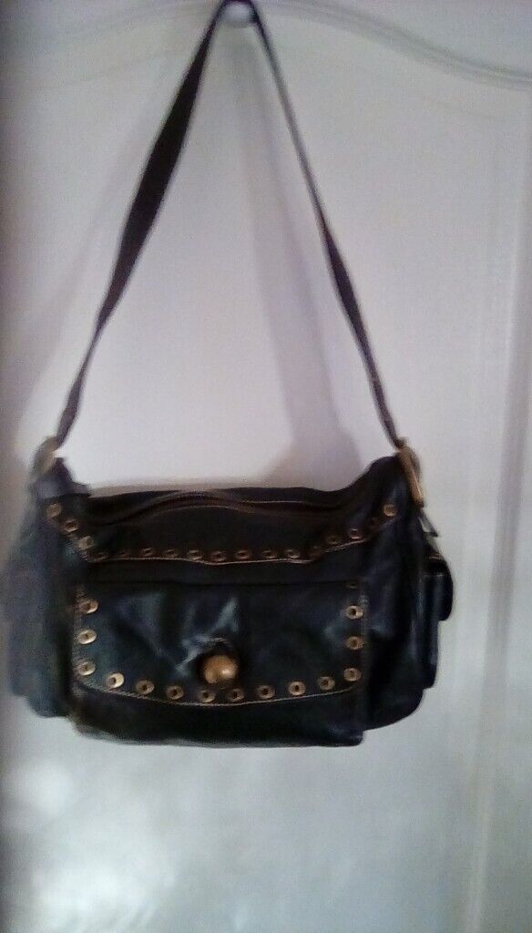image for QUALITY LEATHER BAG - Now Reduced