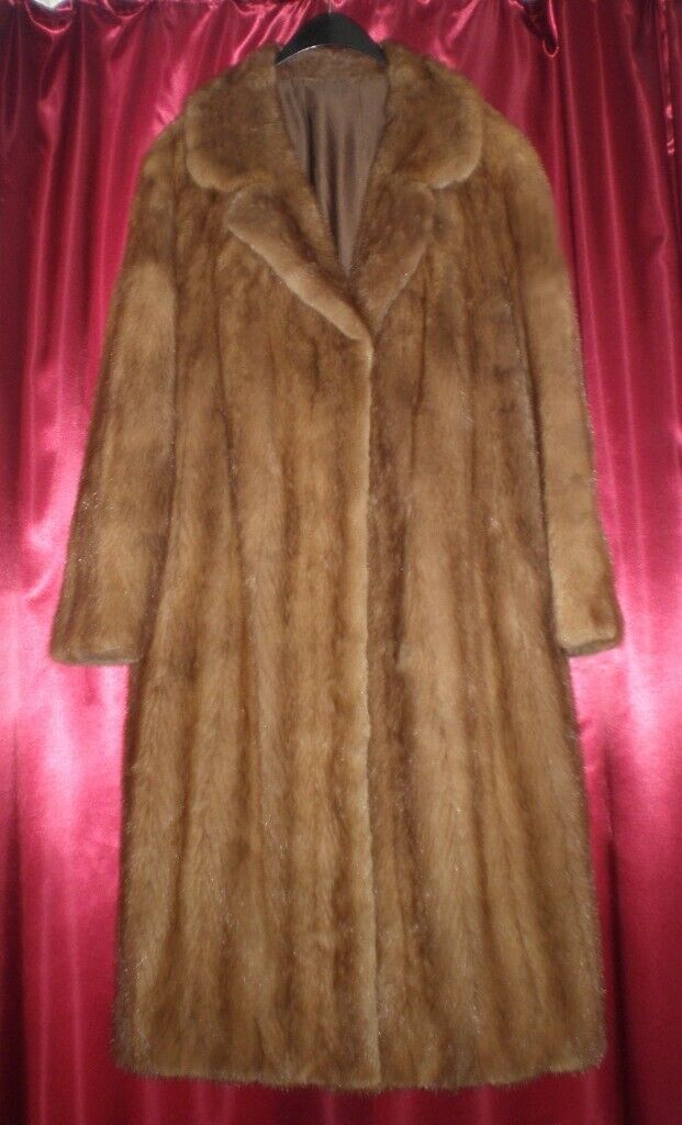 Gorgeous Real Mink Fur coat, size M/L (01)