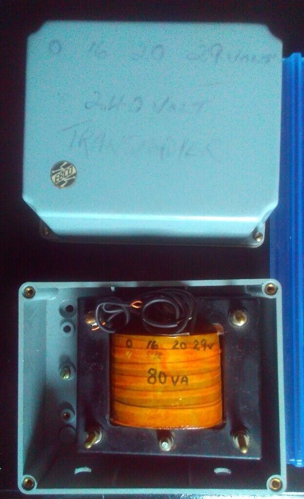 image for ELECTRICAL TRANSFORMER  zero, 16, 20, 29 V x 240 V, 2.5 kg, in EBCO POLYURETHANE CASE