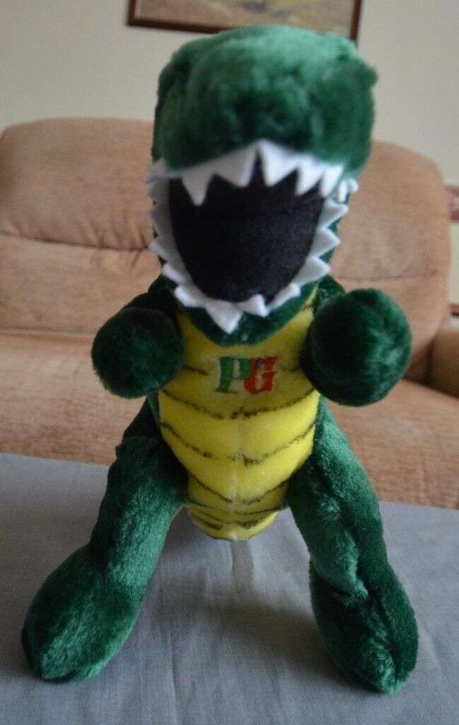 PG TIPS COLLECTABLES AND TETLEY TEA TIME OUT MUG