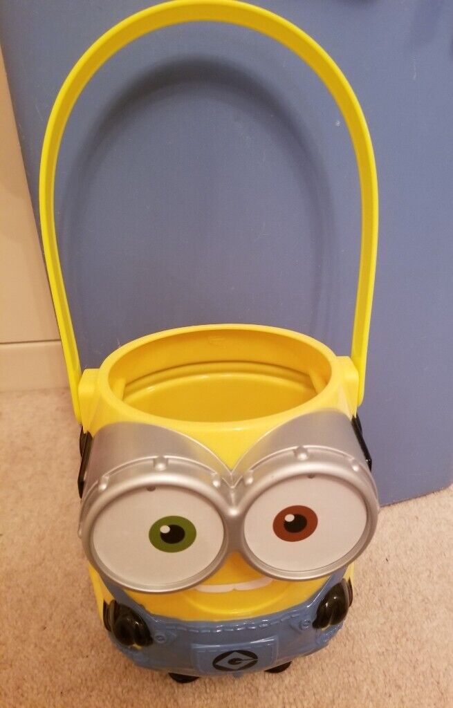 MINIONS /DESPICABLE ME FANS - CUSHION/CUDDLY TOY and more - Bundle or separately