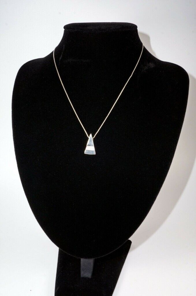 AE-925 Sterling Silver and Abalone shell Pendant