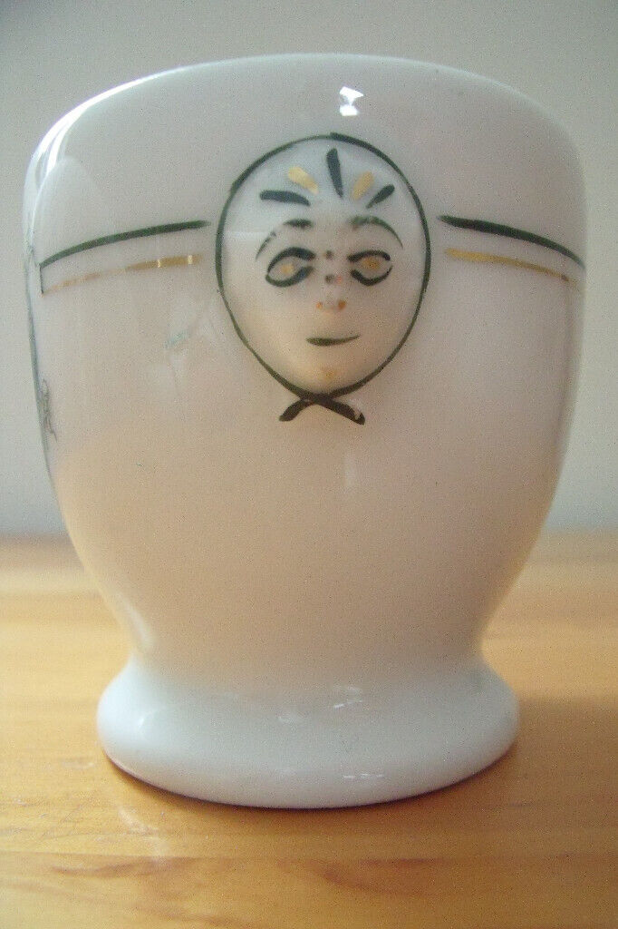 White,green,gilt ceramic pot.SOCIETE DES ANCIENCS ETABLISSEMENTS-A HACHE & CIE-PARIS-VIERZON.£3 ovno