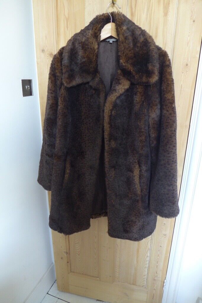 M&S Marks & Spencer faux fur short coat / long jacket. Size 12. As new. Worn only a couple of times.