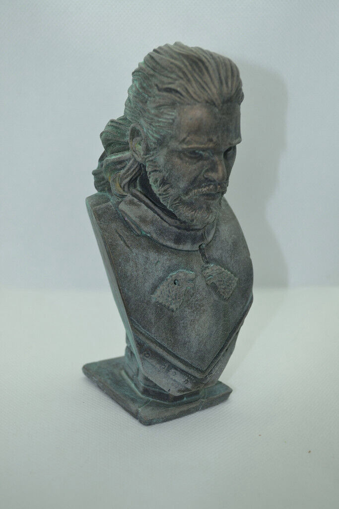 Game of Thrones Jon Snow and Daenarys aged bronze effect busts
