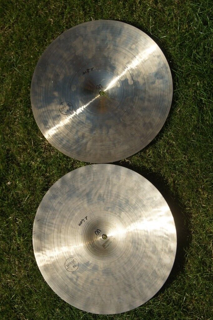 UFIP Class Series 14 inch Hi hat cymbals - Pair - '90s - rare- 1373/1400g - Vintage