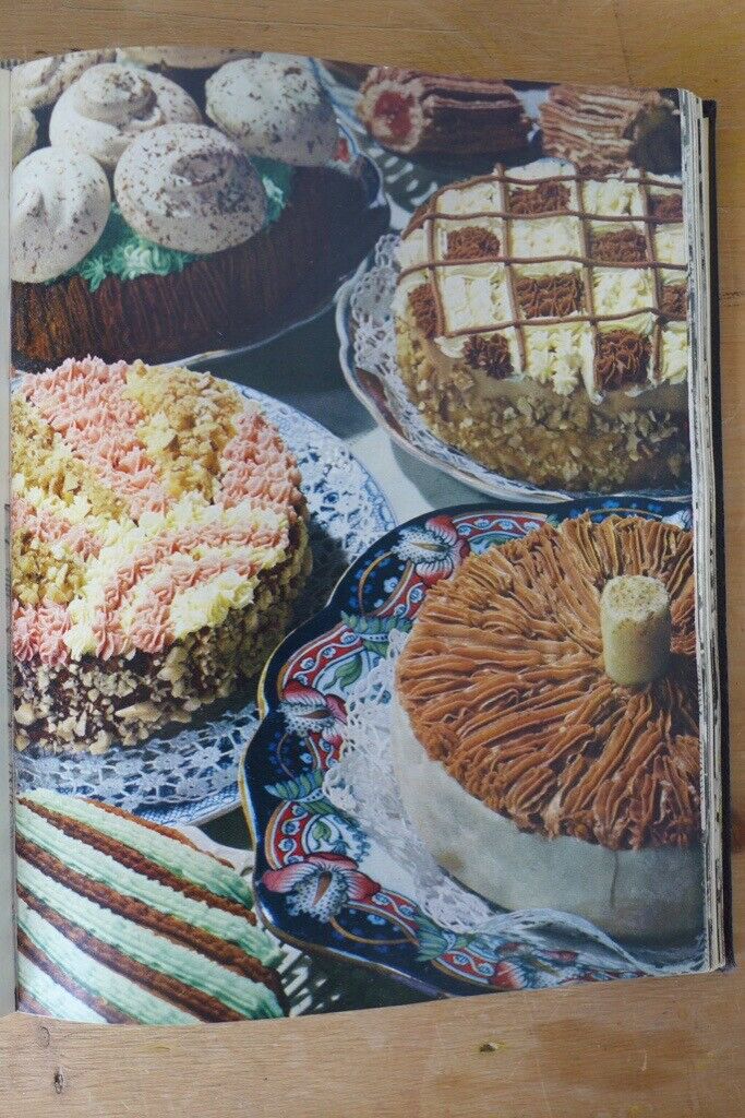 Collectible/collectable: A GOOD HOUSEKEEPING COOKERY COMPENDIUM. Parts I, 2 & 3. Good, clean copy.