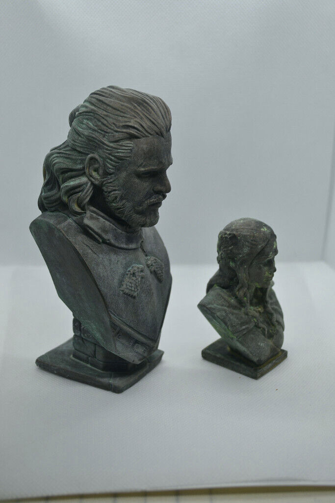 Game of Thrones Jon Snow and Daenarys aged bronze effect busts