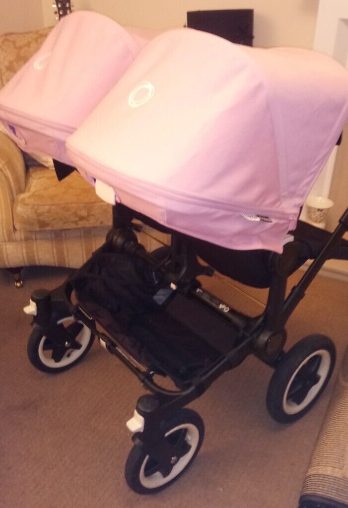 REDUCED Bugaboo Donkey in Soft Pink (extendable hoods) 