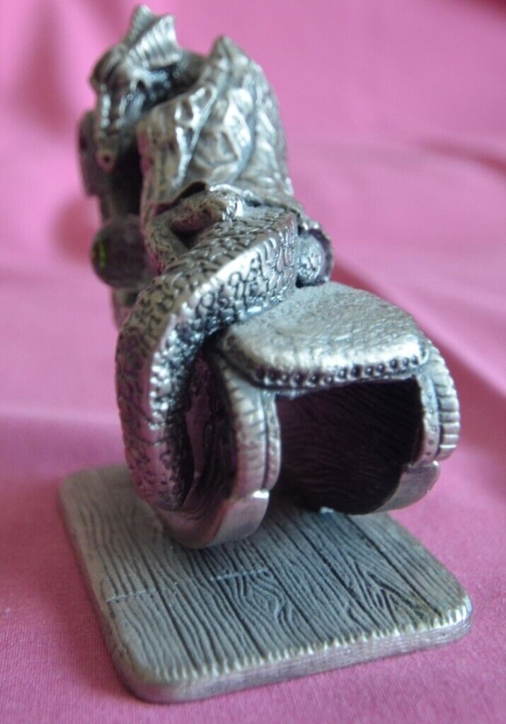 MYTH AND MAGIC THE DREAMY DRAGON