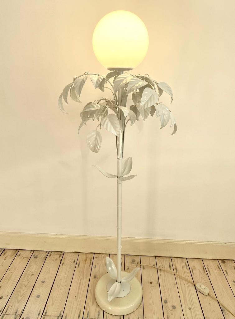 Sergio Terzani Italian 1970’s White Leaf Floor Lamp Glass Globe Light