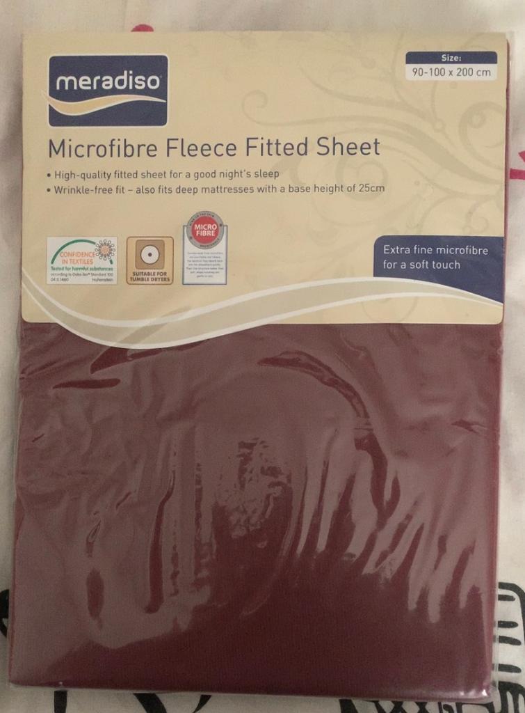 image for (Meradiso) Microfibre Fleece Fitted Sheet