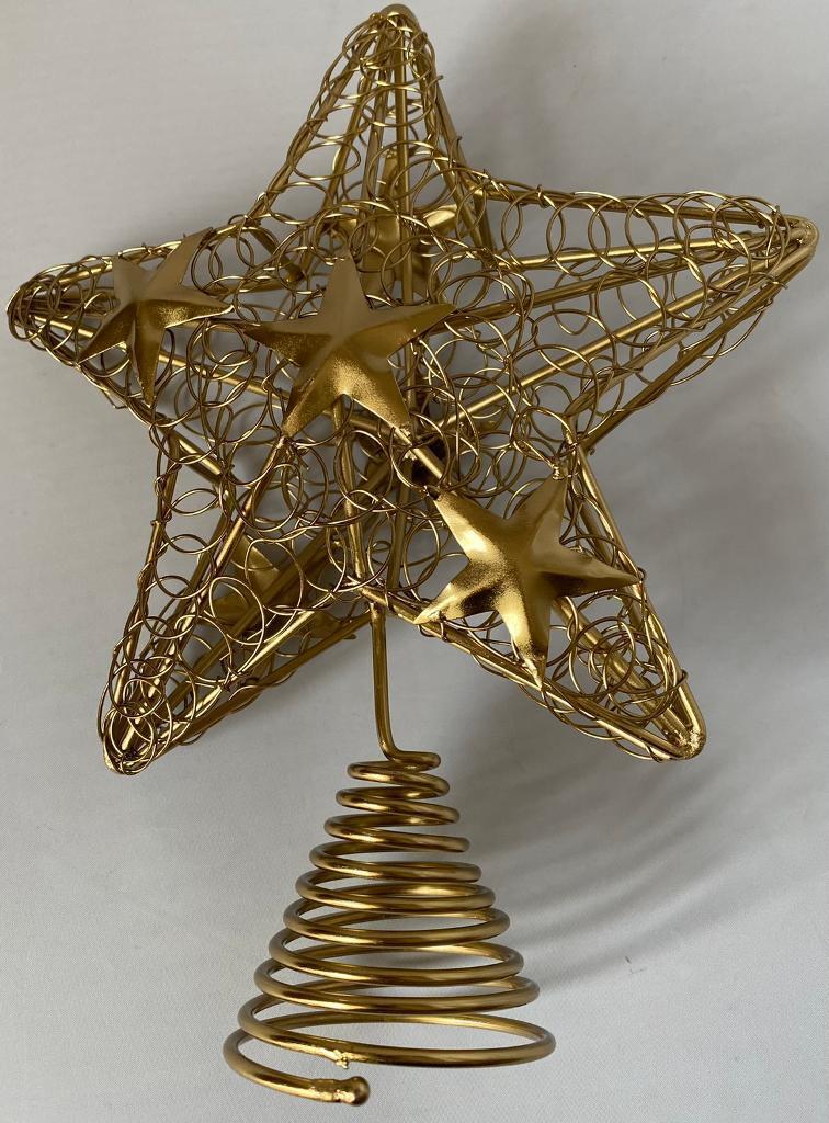 Beautiful Large Filigree Gold Star Tree Topper