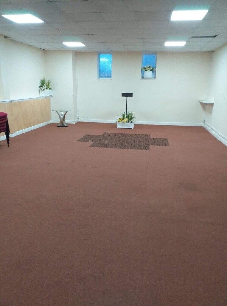 EVENTS/CHURCH D1/F1/D2/F2 HALL 200-300 SEATER TO RENT in ERITH TO LET-SHARED USE AT £995 PER MONTH 