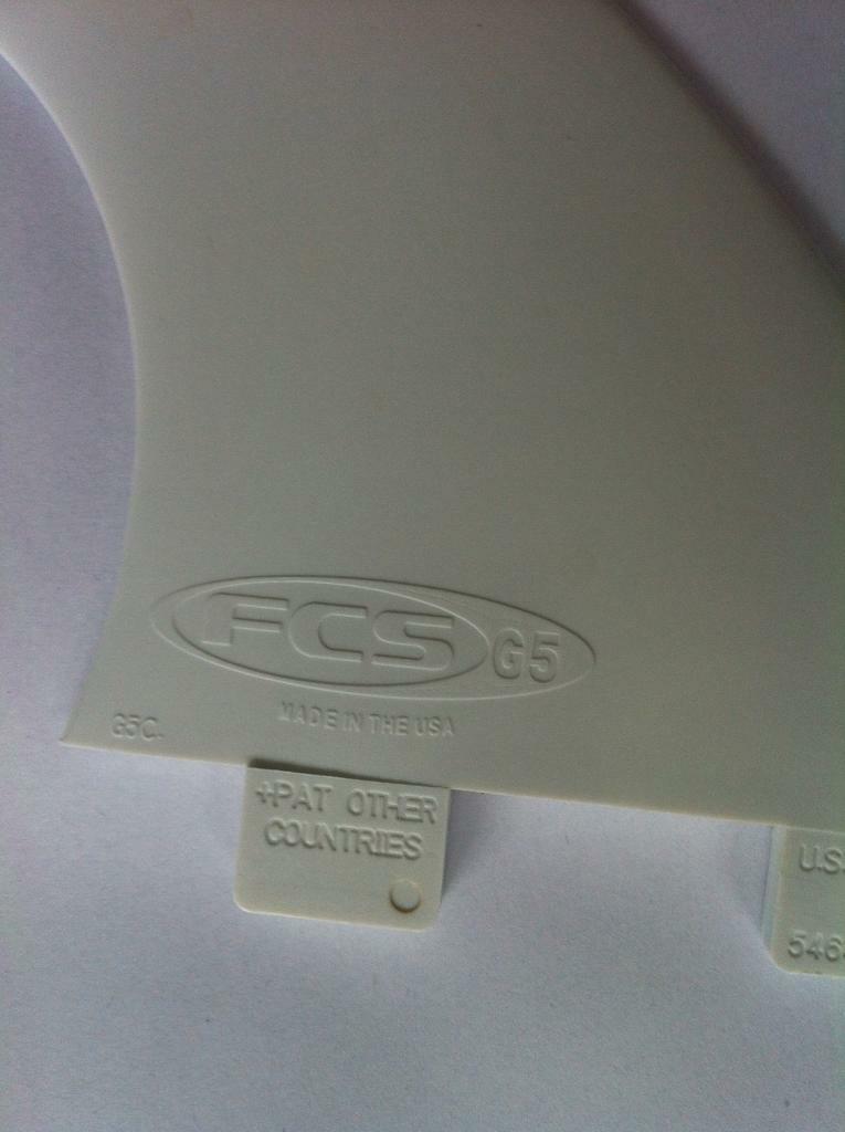 Surfboard Fins FCS Set of 3 black or white surf fin. Singles & Quads also available